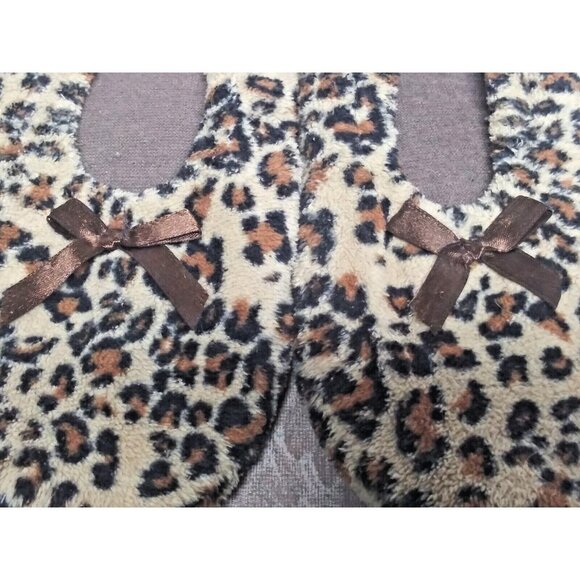 Secret Treasures Leopard Print Slipper socks 9.5/10/10.5 soft plush bow accents - Picture 3 of 7